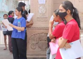 نیٹ امتحان منسوخ کرنے کا مطالبہ ۔ پٹنہ میں طلبا کا احتجاج