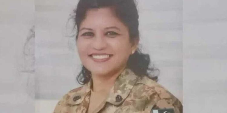 ہیلن میری رابرٹس پاکستانی فوج کی پہلی عیسائی خاتون بریگیڈیئربنیں