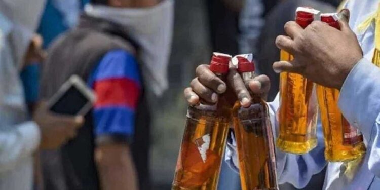 تمل ناڈو میں زہریلی شراب پینے سے 30 افراد کی موت