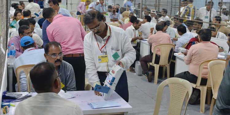 انتظار ختم: نئی لوک سبھا کے لیے ووٹوں کی گنتی آج