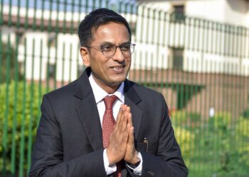 ہم نے ٹیکنالوجی پر منحصر ہونے کا منفی اثر دیکھ لیا۔چیف جسٹس آف انڈیا