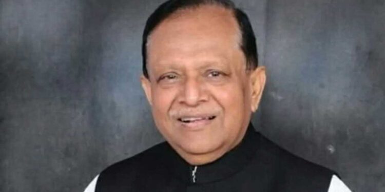 یوپی کے سابق وزیر  راجندر پرتاپ سنگھ نے اپنی ہی حکومت پر انگلی اٹھائی