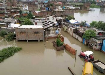 بہار اور نیپال میں بارش کی وجہ سے کئی ندیوں میں سیلاب