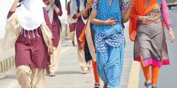 شمالی ہندوستان کے لوگ مرطوب گرمی سے پریشان