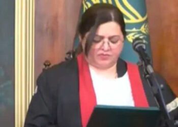 لاہور ہائیکورٹ کی پہلی خاتون چیف جسٹس کی شکل میں جسٹس عالیہ نیلم کی حلف برداری