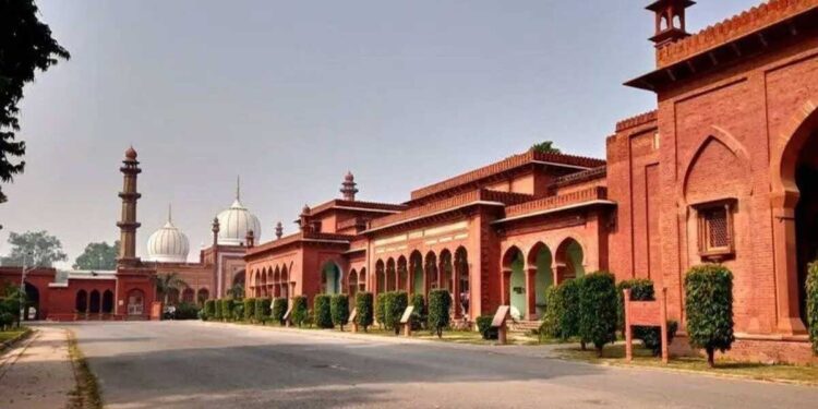ہندوستان کے بہترین کالجوں کی درجہ بندی میں مسلم یونیورسیٹی پہلے نمبر پر