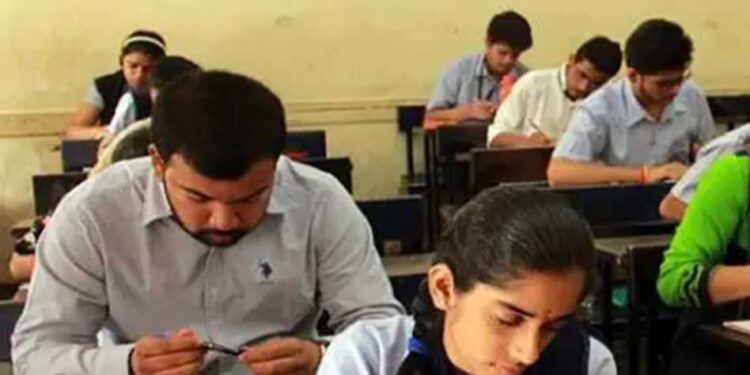 ریلوےپیر لیک معاملہ: این ڈی اے کےدو ارکان اسمبلی کے خلاف غیر ضمانتی وارنٹ