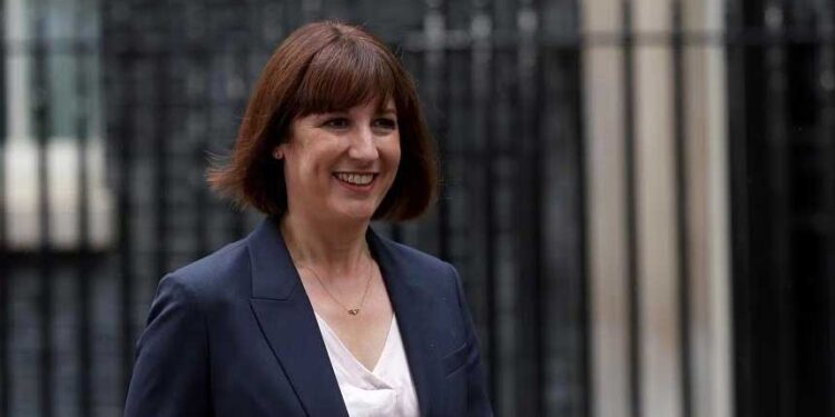 ریچل ریوز برطانیہ کی پہلی خاتون وزیر مالیات بنیں