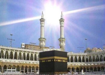 سورج خانہ کعبہ کے عین اوپر نظر آیا