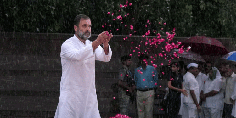 یوم پیدائش کے موقع پر راجیو گاندھی کوراہل گاندھی کاخراج عقیدت