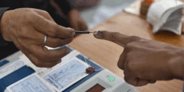 جموں و کشمیر میں اسمبلی انتخابات کے لیے ووٹنگ شروع