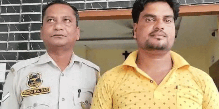 میاں مسلمانوں کو نشانہ بنانے کے خلاف احتجاجی نغمہ۔ گلوکار الطاف حسین گرفتار