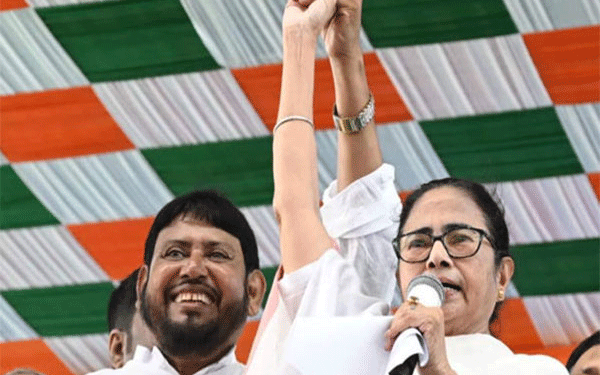 ترنمول کانگریس کے رکن پارلیمنٹ حاجی نورالاسلام کا انتقال