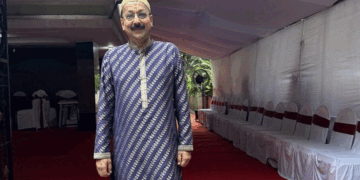 بابا صدیقی  سرکاری اعزاز کے ساتھ سپرد خاک