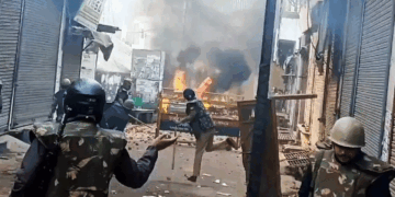 مظاہرین اورپولیس کے درمیان تصادم میں سنبھل میں 4 افراد جاں بحق