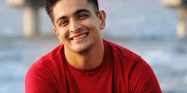 فحش تبصرہ میں پھنسا یوٹیوبر سپریم کورٹ پہنچا