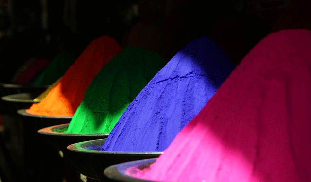 ہولی پر گلے لگانے سے انکار کرنے پر اندھا دھند فائرنگ