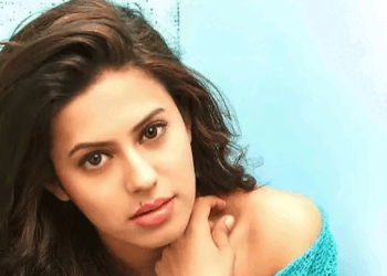 تمل فلم انڈسٹری کی مشہور اداکارہ اور آئی پی ایس افسر کی بیٹی  اسمگلربنی