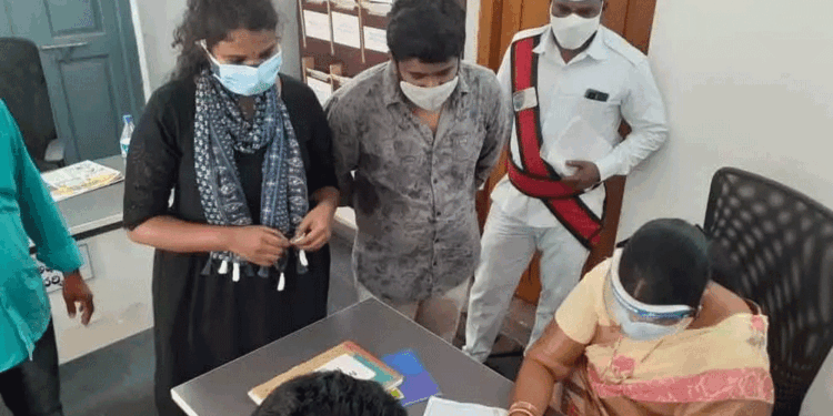 وشاکھاپٹنم میئر کے خلاف ووٹنگ سے قبل منفردحکمت عملی