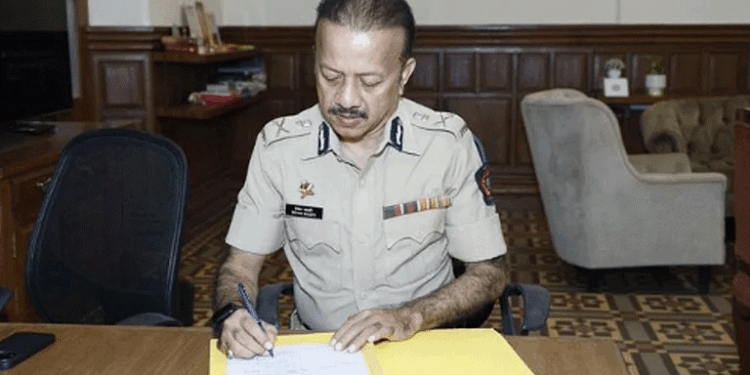 دربھنگہ سے تعلق رکھنے والےدیوین بھارتی ممبئی کے نئے پولیس کمشنر