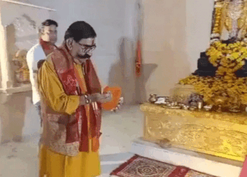 دلت رہنما کے مندر جانے پر گنگا جل سے شدھی کرن!