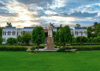 جامعہ ملیہ اسلامیہ میں داخلہ امتحان دینے آئے طلبہ سے غیر قانونی  وصولی
