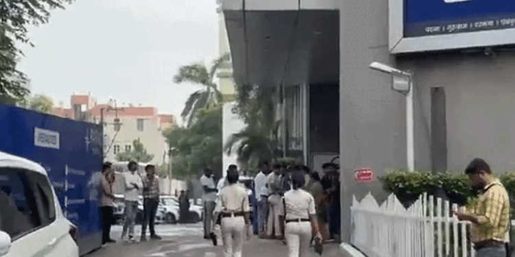 پٹنہ کے پارس اسپتال میں علاج کرا رہے قیدی کا  گولی مارکرقتل