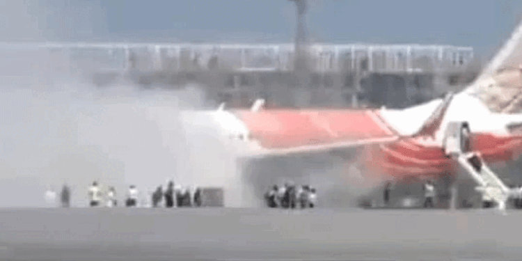 دہلی ایئرپورٹ پر بڑا حادثہ ٹل گیا