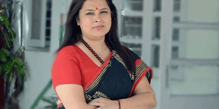 سابق مرکزی وزیرمیناکشی لیکھی گھوڑے سے گر کر شدید زخمی