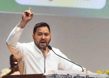 تیجسوی یادو کاووٹوں پر ڈاکہ ڈالنے کا الزام