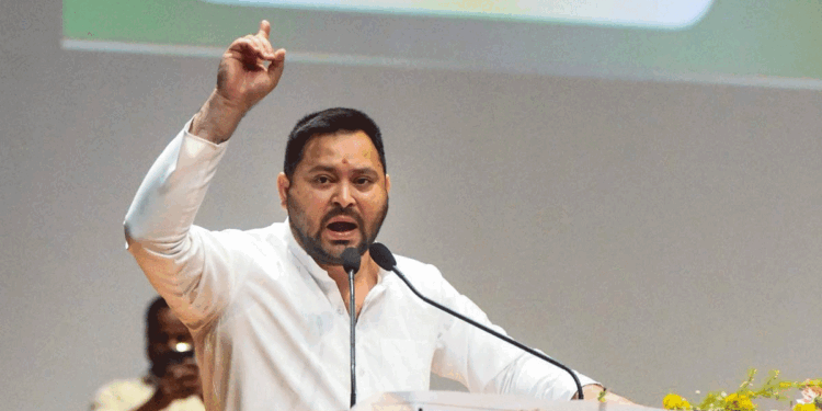 تیجسوی یادو کاووٹوں پر ڈاکہ ڈالنے کا الزام