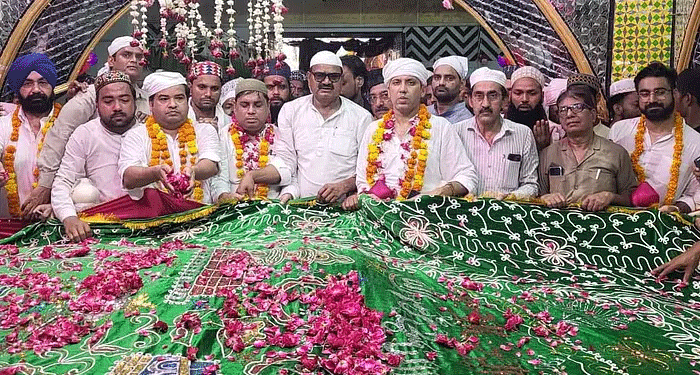 اعلیٰ حضرت کی زندگی انسانیت، محبت اور بھائی چارے کی مثال – عمران پرتاپ گڑھی