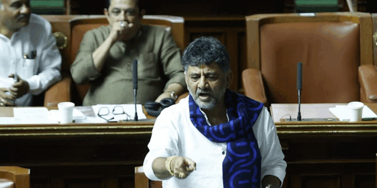 آر ایس ایس کا ترانہ گانے کے لیے ڈی کے شیوکمار نےانڈیا بلاک سے معافی مانگی