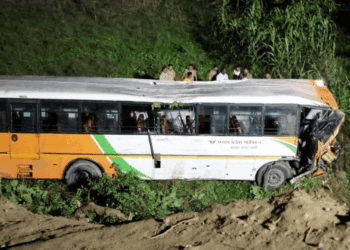 لکھنؤ میں خوفناک سڑک حادثہ، پانچ افراد ہلاک، دس  زخمی