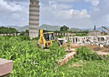 سپریم کورٹ کی ہدایت کے بعد اجمیر میں موجود ’7 وَنڈرس پارک‘ منہدم