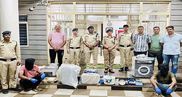 بی جے پی رہنما کی گاڑی سے 5 کروڑ روپے کی منشیات برآمد