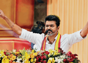 تمل ناڈو کے کرور میں ٹی وی کے سربراہ وجئے کی ریلی میں بھگدڑ- 31 افراد ہلاک