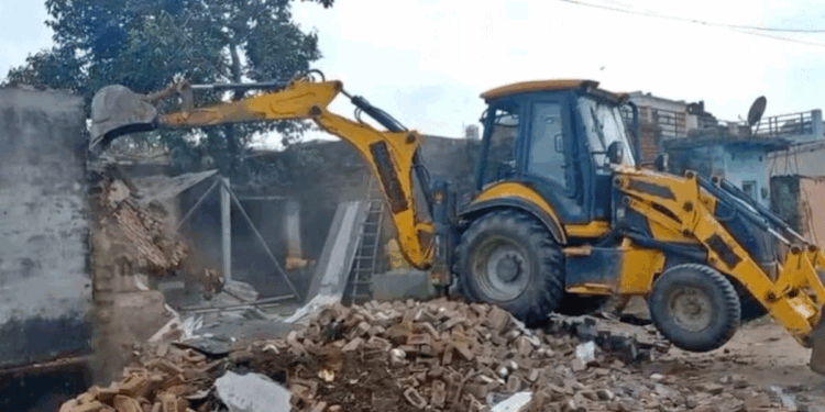 سابق اولمپین اور پدم شری ہاکی کھلاڑی محمد شاہد کے گھر پر بھی چلا بلڈوزر