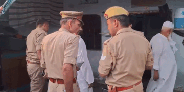 سختی اور ڈانٹ سے ناراض شاگرد نے  امام کی بیوی اور بیٹیوں کو مار ڈالا
