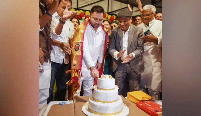 اکھلیش یادو نے تیجسوی یادو کو سالگرہ پردی مبارکباد – بتایا بہار کا اگلا وزیر اعلیٰ