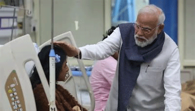 مودی بھوٹان سے واپس آتے ہی ایل این جے پی اسپتال پہنچے