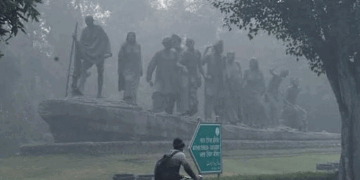 دہلی میں  ہوا کا معیار انتہائی خطرناک، بچوں اور بزرگوں کے لیے الرٹ جاری