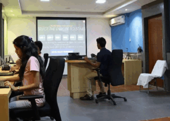 ’خود کفیل ہندوستان‘ کی سمت میں اہم قدم-  4 نئے لیبر کوڈ نافذ