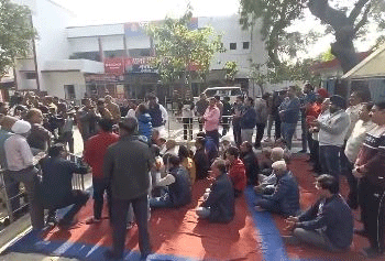 میرٹھ کے ہندو علاقہ میں گھر خریدنا مسلم خاندان کو مہنگا پڑا