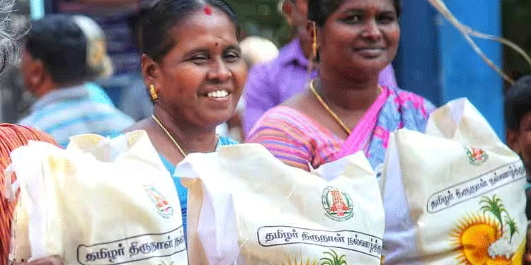 تمل ناڈومیں رواں سال 97 فیصد اہل خاندانوں کے درمیان ’ پونگل گفٹ‘ تقسیم