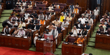 یوپی اسمبلی میں اب تک کا سب سے بڑا 9,12,696 کروڑ روپے کا بجٹ پیش