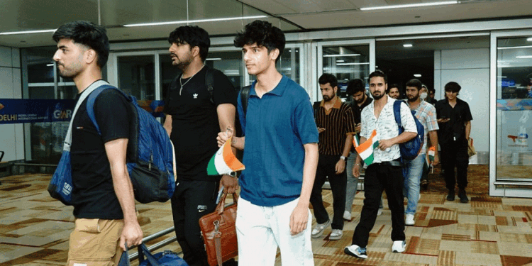 ایران مقیم ہندوستانی طلبہ کی محفوظ واپسی یقینی بنانے کی اپیل