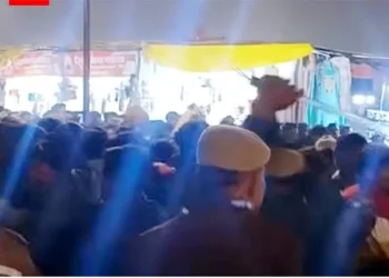 ’سدھارتھ نگر فیسٹیول‘ میں پون سنگھ کے شو میں بھگدڑ