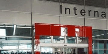 دہلی سے خلیجی ممالک کے لیے 100 سے زائد پروازیں منسوخ