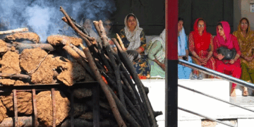 مرضی کی موت کے بعد دہلی میں ہریش رانا کی آخری رسومات ادا